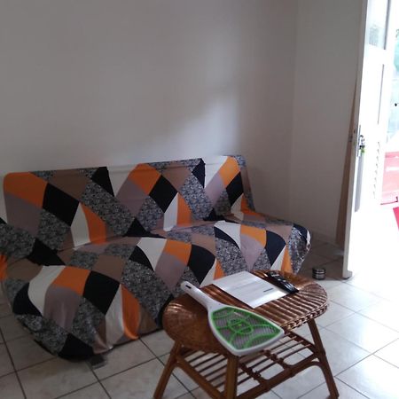 Apartamento F2 Rez De Jardin Carbet Le Carbet Exterior foto