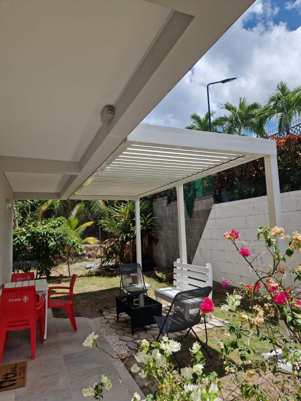 Apartamento F2 Rez De Jardin Carbet Le Carbet Exterior foto